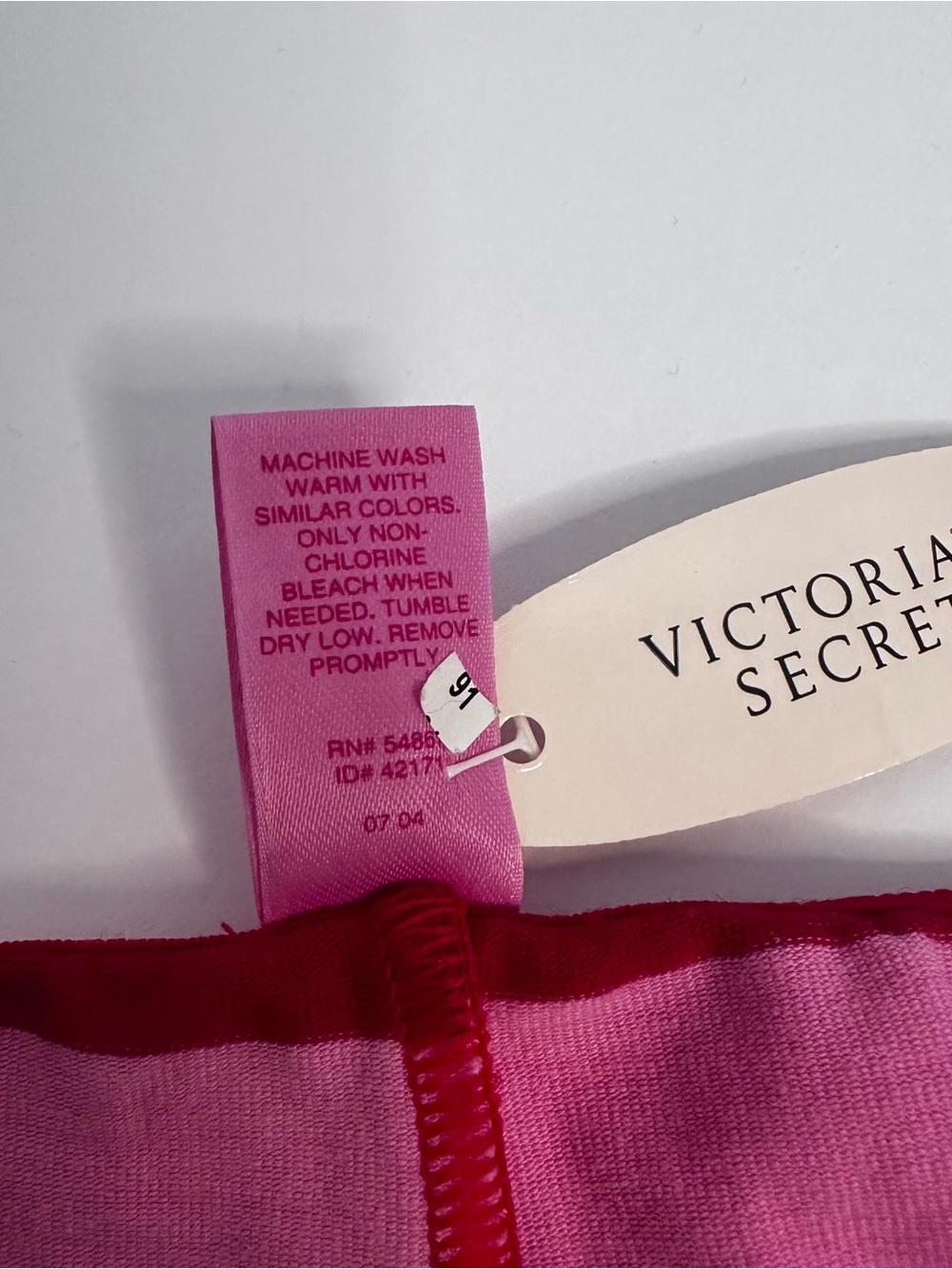 Y2K Victoria’s Secret PINK BoyShorts NWT Size M Red Pink Striped Rare - Picture 8 of 12